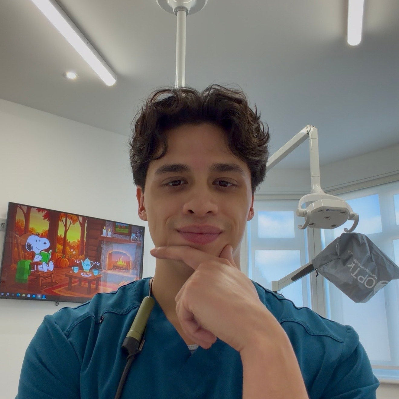 Ollie Randell UK content creator for Happythreads