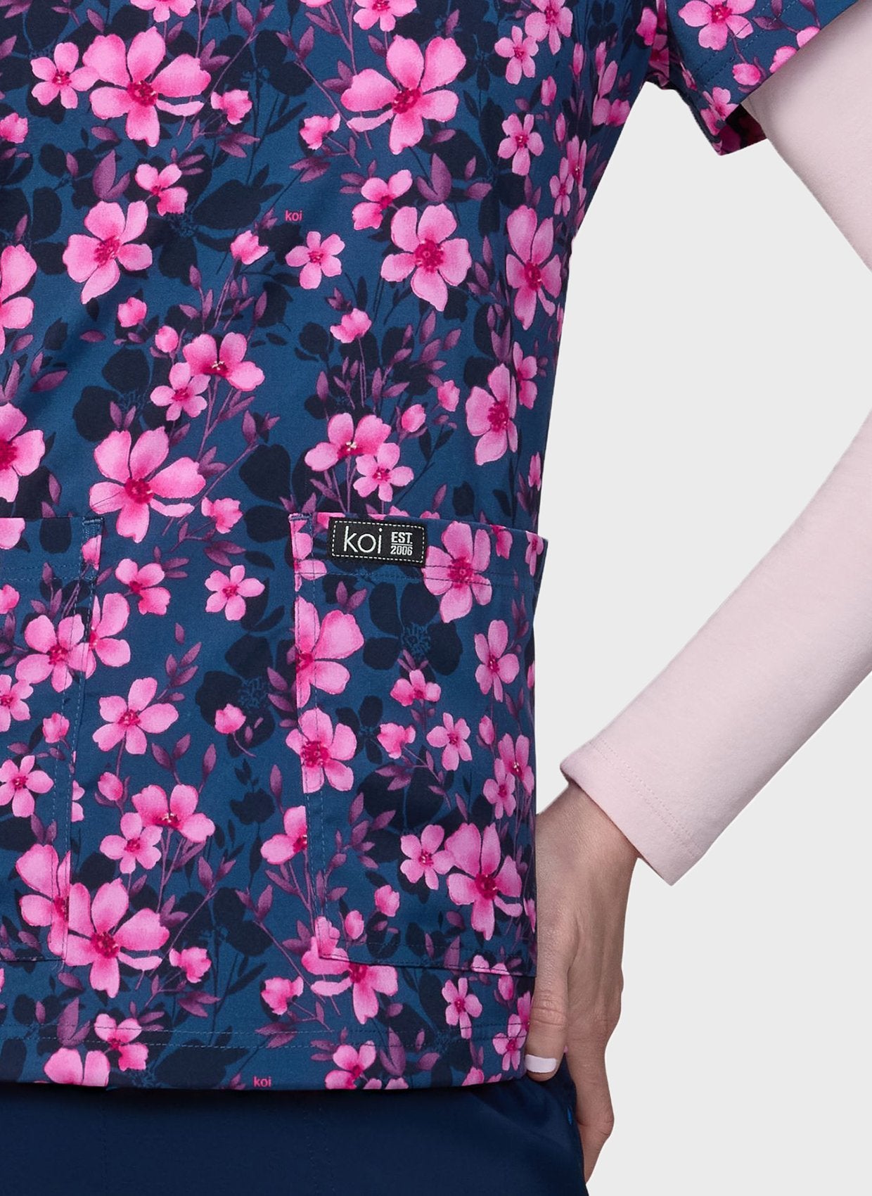womens-scrub-top-koi-basics-leslie-petals-and-bloom-2